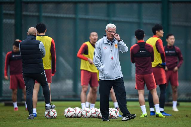 唐斯27+16尼克斯送黄蜂7连败 雷霆大胜猛龙